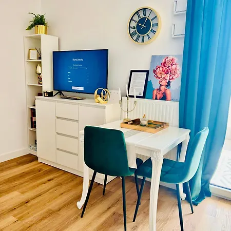 Apartament Lazurowa Apartment *