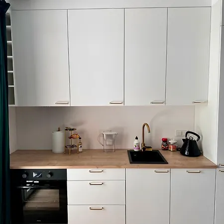 Lazurowa アパート ワルシャワ